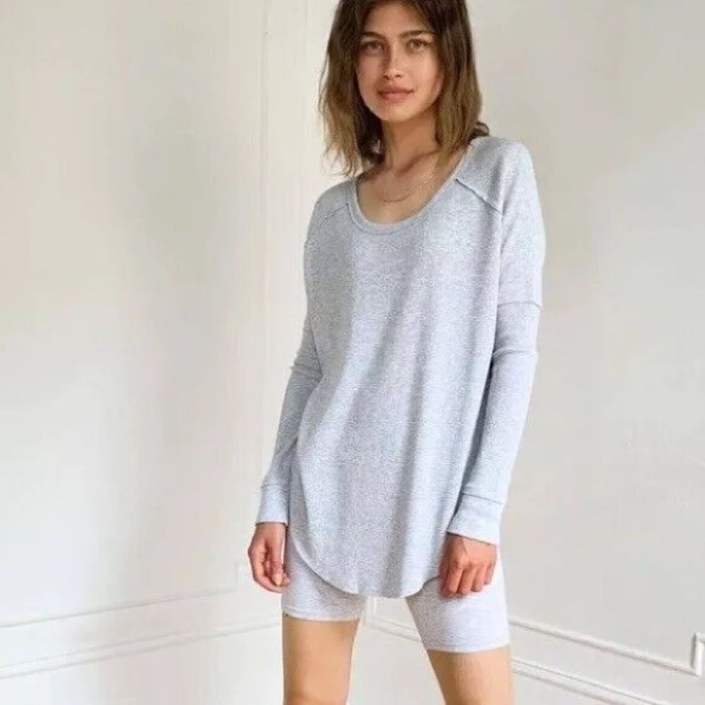 Size S Aritzia BUNDLE/LOT Long-sleeve Pullover Shirts